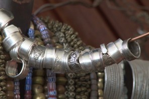 Njee Muturi twists the knife … and fork and spoon…Meet the man behind Zanji Art